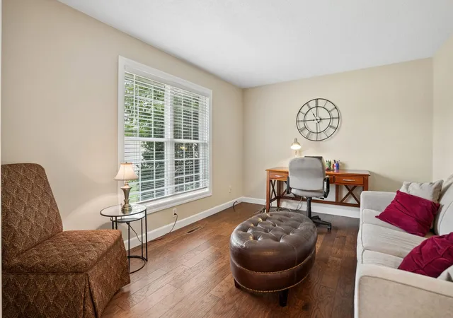 Photo 4 of Single family home for sale at 834 Stone Church Ln, Geneseo, IL 61254 | MLS# 12760476 | Listing updated on 2026-09-22