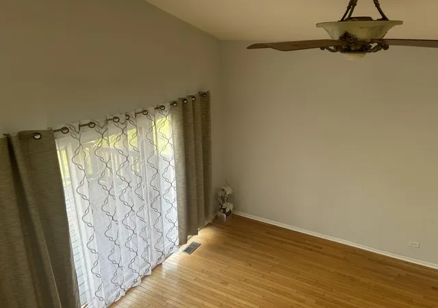 Photo 3 of Townhouse for sale at 127 Villa Way #127, Bloomingdale, IL 60108 | MLS# 12760524 | Listing updated on 2026-09-25