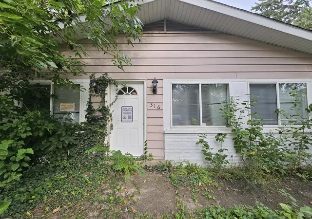Photo 1 of Single family home for sale at 316 Winnebago St, Park Forest, IL 60466 | MLS# 12760708 | Listing updated on 2026-09-22