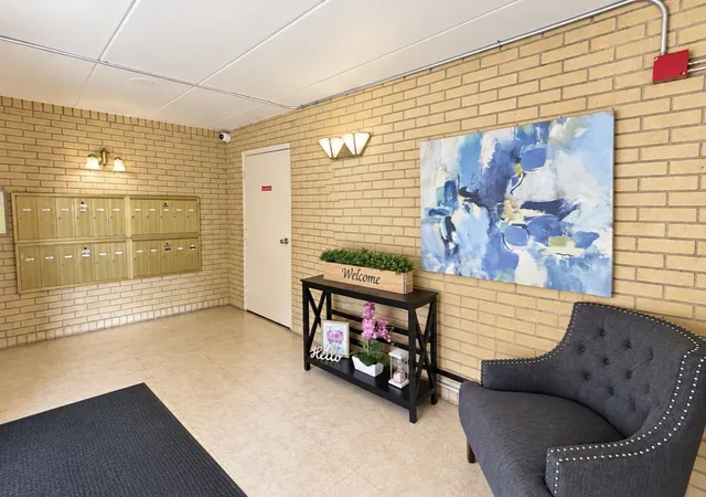 Photo 3 of Condo for sale at 4009 W 93rd Place #4E, Oak Lawn, IL 60453 | MLS# 12760764 | Listing updated on 2026-09-22