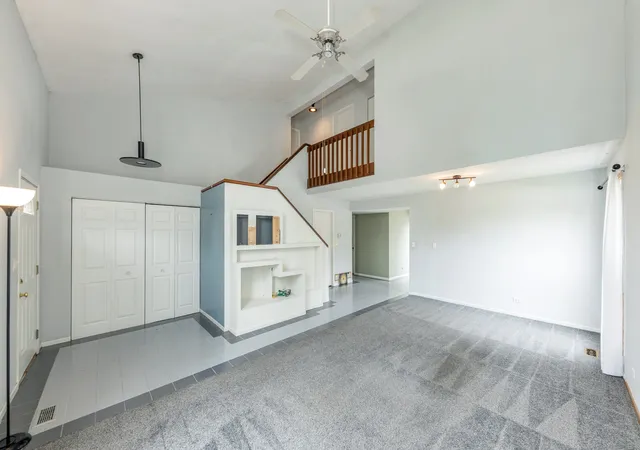 Photo 3 of Single family home for sale at 3242 Gresham Ln E, Aurora, IL 60504 | MLS# 12760786 | Listing updated on 2026-09-23