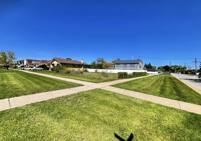 Photo 1 of Land for sale at 6910 43rd Street, Berwyn, IL 60402 | MLS# 12760882 | Listing updated on 2026-09-22
