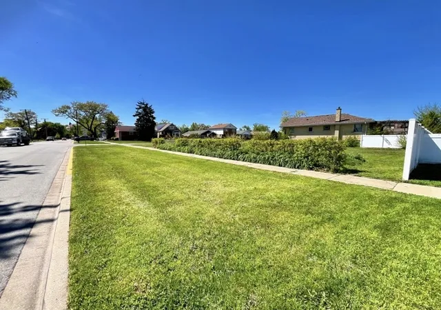 Photo 3 of Land for sale at 6910 43rd Street, Berwyn, IL 60402 | MLS# 12760882 | Listing updated on 2026-09-22