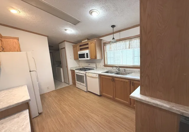 Photo 3 of Manufactured home for sale at 23001 S Cog Hl Ln, Frankfort, IL 60423 | MLS# 12760908 | Listing updated on 2026-09-22