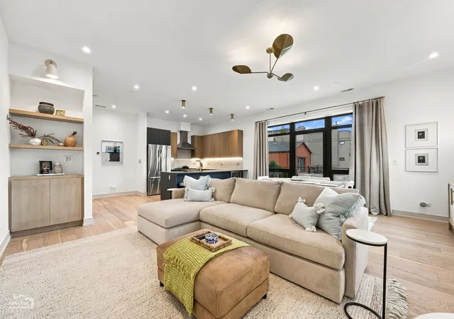 Photo 2 of Condo for sale at 1838 N Western Ave #303, Chicago, IL 60647 | MLS# 12761050 | Listing updated on 2026-09-17