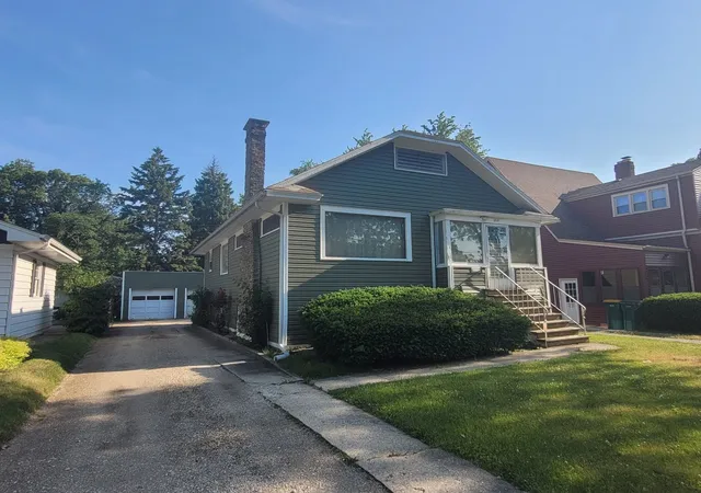 Photo 1 of Single family home for sale at 1216 Kenmore Ave, Joliet, IL 60435 | MLS# 12761135 | Listing updated on 2026-09-22