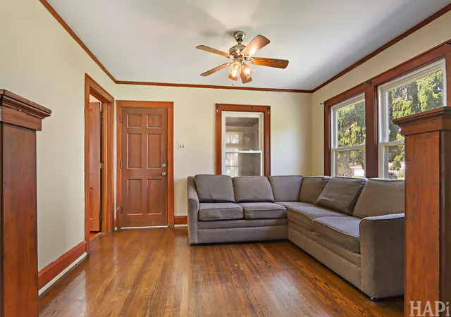 Photo 2 of Single family home for sale at 825 N Ash St, Waukegan, IL 60085 | MLS# 12761208 | Listing updated on 2026-09-28