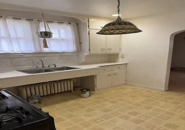 Photo 3 of Single family home for sale at 126 Peale St, Joliet, IL 60433 | MLS# 12761397 | Listing updated on 2026-09-21