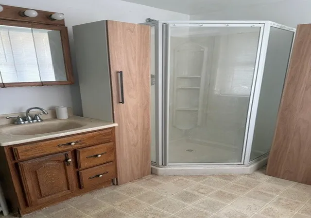 Photo 4 of Single family home for sale at 126 Peale St, Joliet, IL 60433 | MLS# 12761397 | Listing updated on 2026-09-21