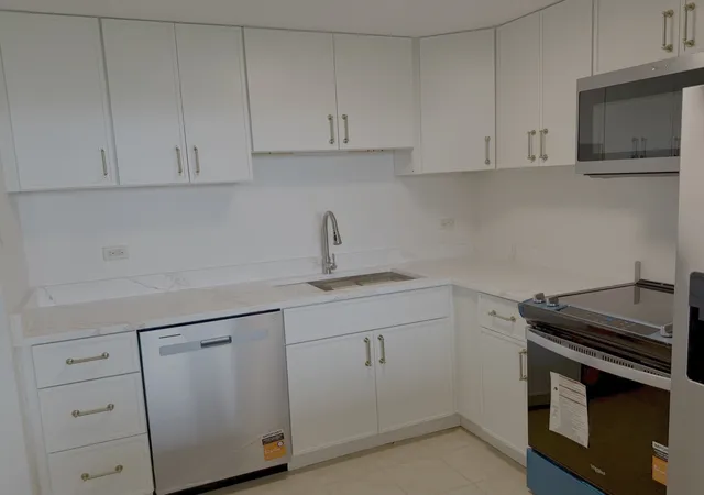 Photo 2 of Condo for sale at 2015 Finley Rd S #812, Lombard, IL 60148 | MLS# 12761602 | Listing updated on 2026-09-22
