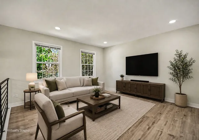 Photo 2 of Single family home for sale at 1312 W Oakmont Rd, Hoffman Estates, IL 60169 | MLS# 12761757 | Listing updated on 2026-09-22