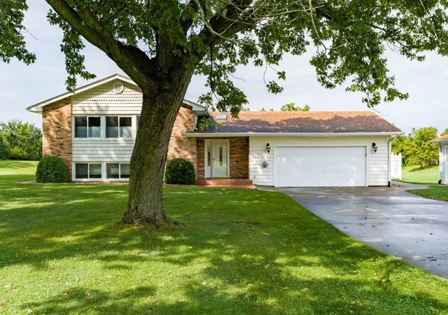 Photo 1 of Single family home for sale at 10319 58th Street, Milan, IL 61264 | MLS# 12761838 | Listing updated on 2026-09-18