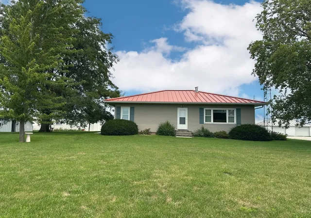 Photo 1 of Sale Pending at 260 E 3300 North Rd, Herscher, IL 60941 | MLS# 12761859 | Listing updated on 2026-09-21