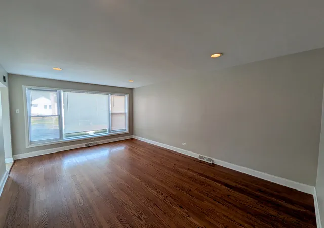 Photo 3 of Single family home for sale at 8825 S California Ave, Evergreen Park, IL 60805 | MLS# 12761882 | Listing updated on 2026-09-25