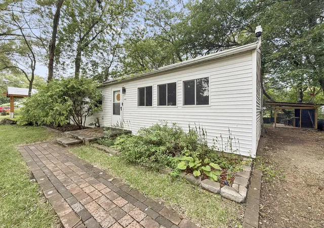 Photo 2 of Single family home for sale at 4415 Nina Ter, Rockford, IL 61101 | MLS# 12762080 | Listing updated on 2026-09-23