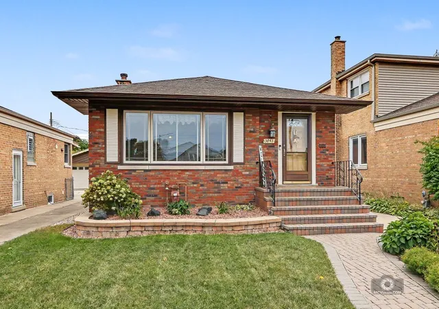 Single family home for sale at 3843 W 107th Place, Chicago, IL 60655 | MLS# 12762085