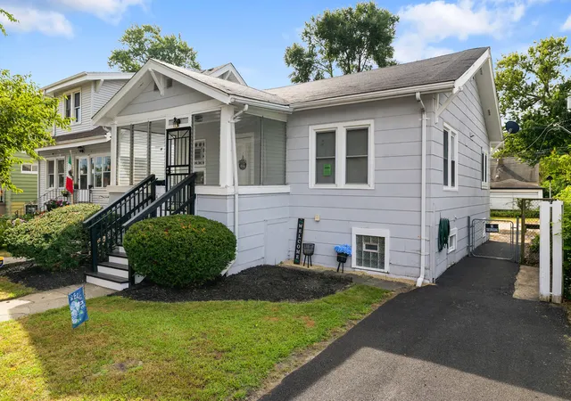 Photo 1 of Single family home for sale at 419 157th Street, Calumet City, IL 60409 | MLS# 12762233 | Listing updated on 2026-09-23