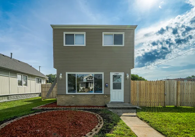 Photo 1 of Single family home for sale at 17089 Crane Ave, Hazel Crest, IL 60429 | MLS# 12762235 | Listing updated on 2026-10-05