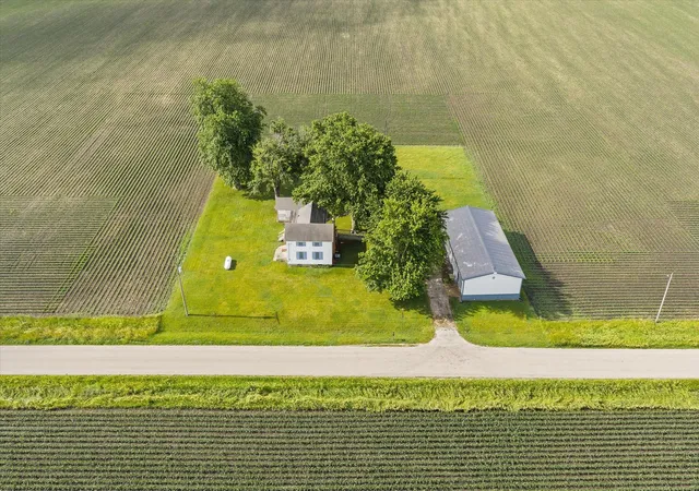 Photo 3 of Single family home for sale at 754 N 14th Road, Streator, IL 61364 | MLS# 12762377 | Listing updated on 2026-10-27