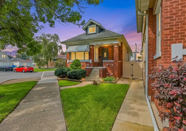 Single family home for sale at 5306 N Lynch Ave, Chicago, IL 60630 | MLS# 12762408