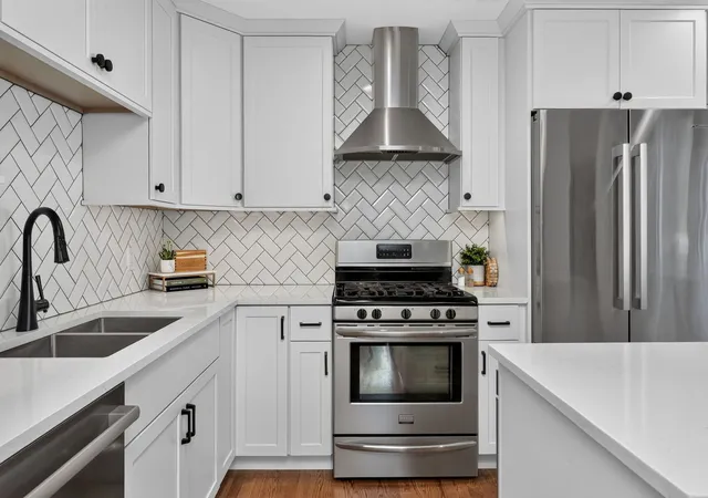 Photo 3 of Single family home for sale at 4608 Pershing Ave, Downers Grove, IL 60515 | MLS# 12762463 | Listing updated on 2026-09-23