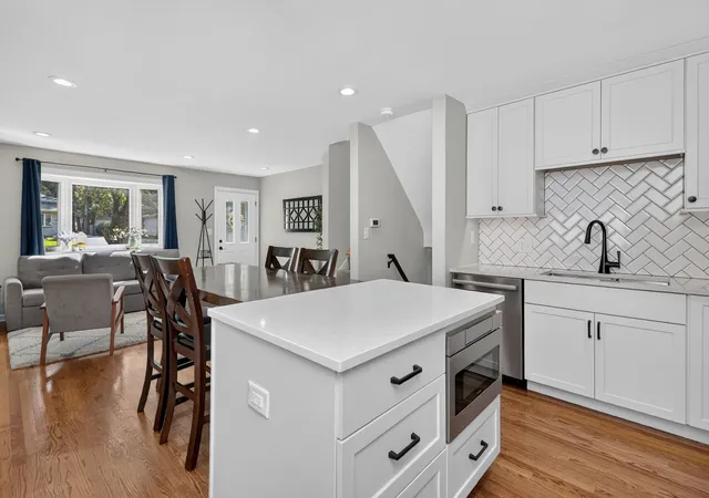 Photo 3 of Single family home for sale at 4608 Pershing Ave, Downers Grove, IL 60515 | MLS# 12762463 | Listing updated on 2026-09-23