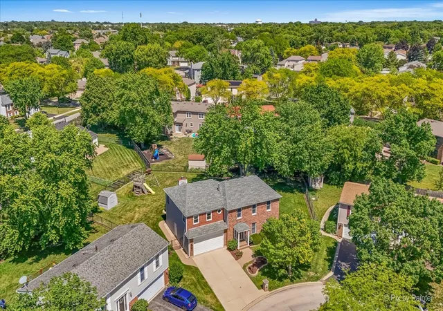 Photo 2 of Single family home for sale at 1280 Pembrook Cir, Roselle, IL 60172 | MLS# 12762474 | Listing updated on 2026-09-25