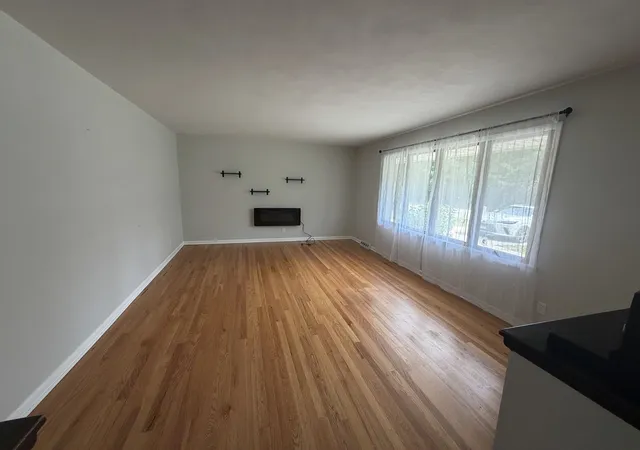 Photo 3 of Single family home for sale at 4576 Pepper Dr, Rockford, IL 61114 | MLS# 12762549 | Listing updated on 2026-09-23
