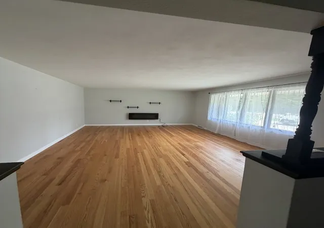 Photo 4 of Single family home for sale at 4576 Pepper Dr, Rockford, IL 61114 | MLS# 12762549 | Listing updated on 2026-09-23
