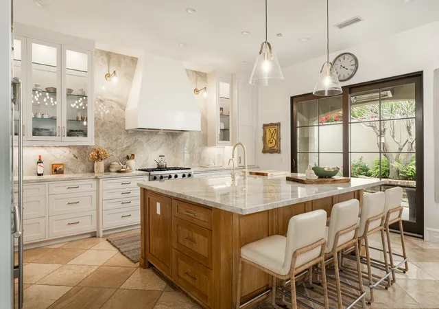 Photo 2 of Single family home for sale at 1040 Crest Dr, Encinitas, CA 92024 | MLS# 12762665 | Listing updated on 2026-10-06