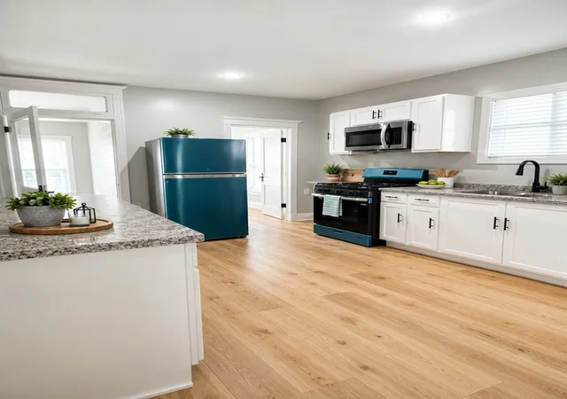Photo 4 of Sale Pending at 5645 W 64th Street, Chicago, IL 60638 | MLS# 12762666 | Listing updated on 2026-10-07