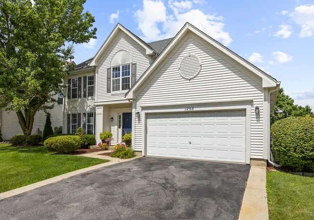 Photo 2 of Single family home for sale at 1255 Chicory Ln, Naperville, IL 60564 | MLS# 12762691 | Listing updated on 2026-09-23