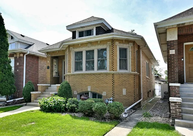 Photo 3 of Single family home for sale at 3118 N 78th Court, Elmwood Park, IL 60707 | MLS# 12762749 | Listing updated on 2026-09-23