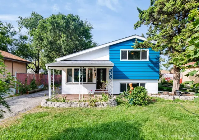 Single family home for sale at 314 E Vermont St, Villa Park, IL 60181 | MLS# 12762796