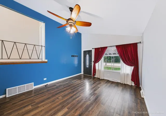 Photo 4 of Single family home for sale at 314 E Vermont St, Villa Park, IL 60181 | MLS# 12762796 | Listing updated on 2026-09-23