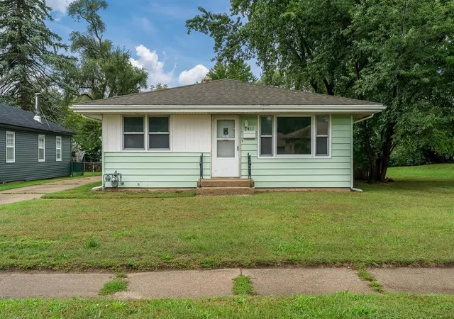 Photo 1 of Single family home for sale at 2411 Barton Blvd, Rockford, IL 61103 | MLS# 12762868 | Listing updated on 2026-09-23