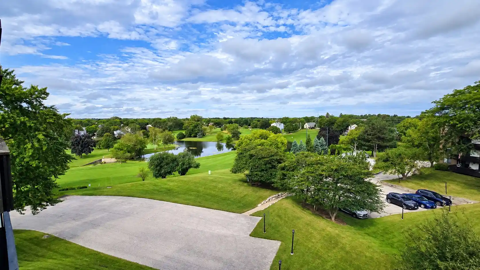 Listing Photo 2 - Condo for sale in 690 Chandler Rd located at 690 Chandler Rd, Gurnee, IL 60031 - Unit #408