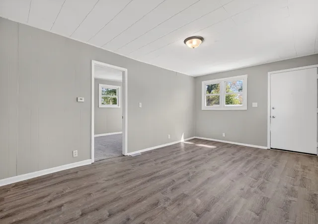 Photo 4 of Single family home for sale at 1607 S Joliet St, Joliet, IL 60436 | MLS# 12763413 | Listing updated on 2026-09-24
