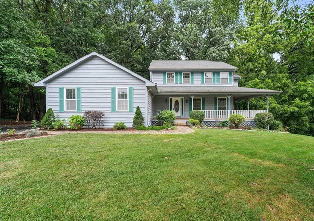 Photo 1 of Single family home for sale at 433 Brookshire Ct, Valparaiso, IN 46385 | MLS# 12763514 | Listing updated on 2026-09-18