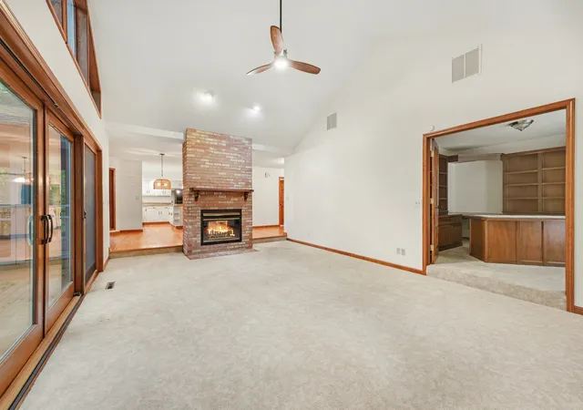 Photo 2 of Single family home for sale at 433 Brookshire Ct, Valparaiso, IN 46385 | MLS# 12763514 | Listing updated on 2026-09-18