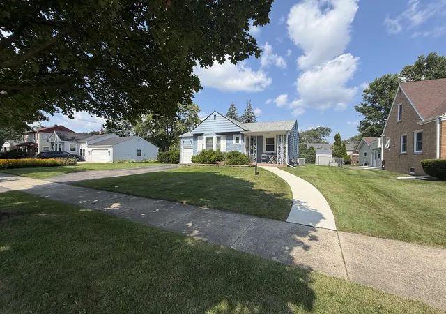 Photo 2 of Single family home for sale at 210 E Madison St, Lombard, IL 60148 | MLS# 12763521 | Listing updated on 2026-09-22