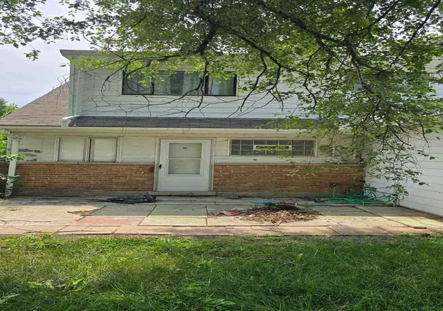 Photo 3 of Single family home for sale at 58 Sauk Trl, Park Forest, IL 60466 | MLS# 12763550 | Listing updated on 2026-09-18