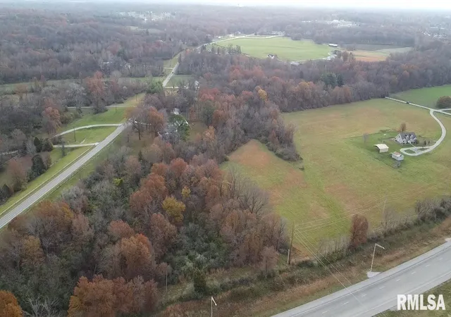 Photo 4 of House for sale at 0000 E Savanna Rd, Mount Vernon, IL 62864 | MLS# EB459416 | Listing updated on 2026-09-24