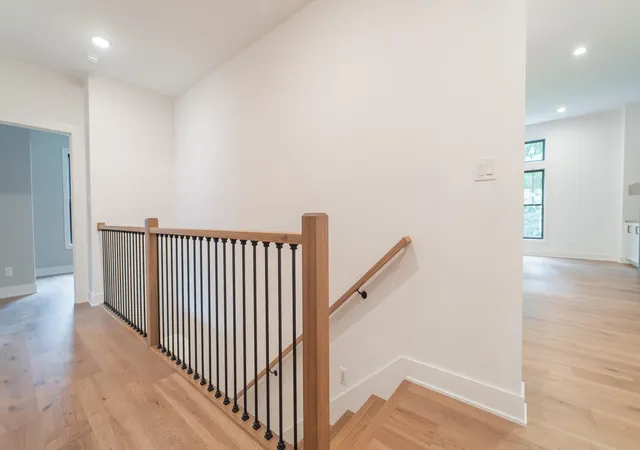 Photo 3 of Single family home for sale at 161 N Winterberry Dr, Valparaiso, IN 46385 | MLS# 830145 | Listing updated on 2026-09-16
