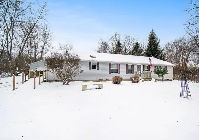 Photo 3 of Sale Pending at 574 E 1100 North, Westville, IN 46391 | MLS# 831912 | Listing updated on 2026-09-15