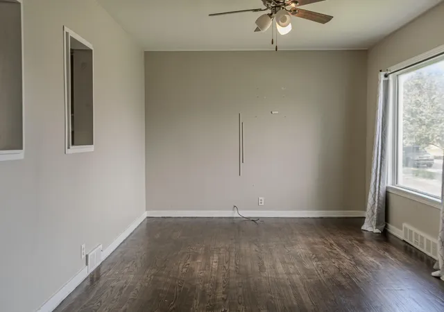 Photo 2 of Single family home for sale at 3940 Towle Ave, Hammond, IN 46327 | MLS# 839646 | Listing updated on 2026-09-17