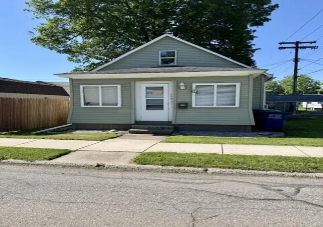 Photo 2 of Single family home for sale at 108 Tecumseh St, La Porte, IN 46350 | MLS# 840059 | Listing updated on 2026-09-16