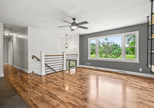 Photo 3 of Sale Pending at 4725 E State Rd 4, La Porte, IN 46350 | MLS# 841819 | Listing updated on 2026-09-18