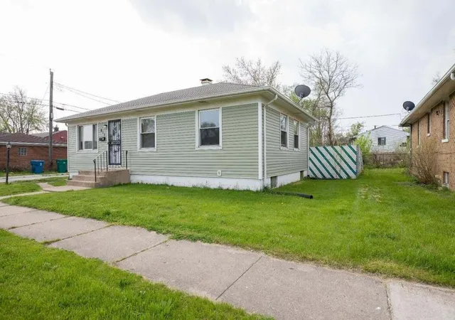 Photo 2 of Single family home for sale at 811 E 15th Avenue, Gary, IN 46407 | MLS# 844839 | Listing updated on 2026-09-17