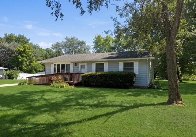 Photo 3 of Single family home for sale at 1301 E 34th Avenue, Hobart, IN 46342 | MLS# 843151 | Listing updated on 2026-09-23